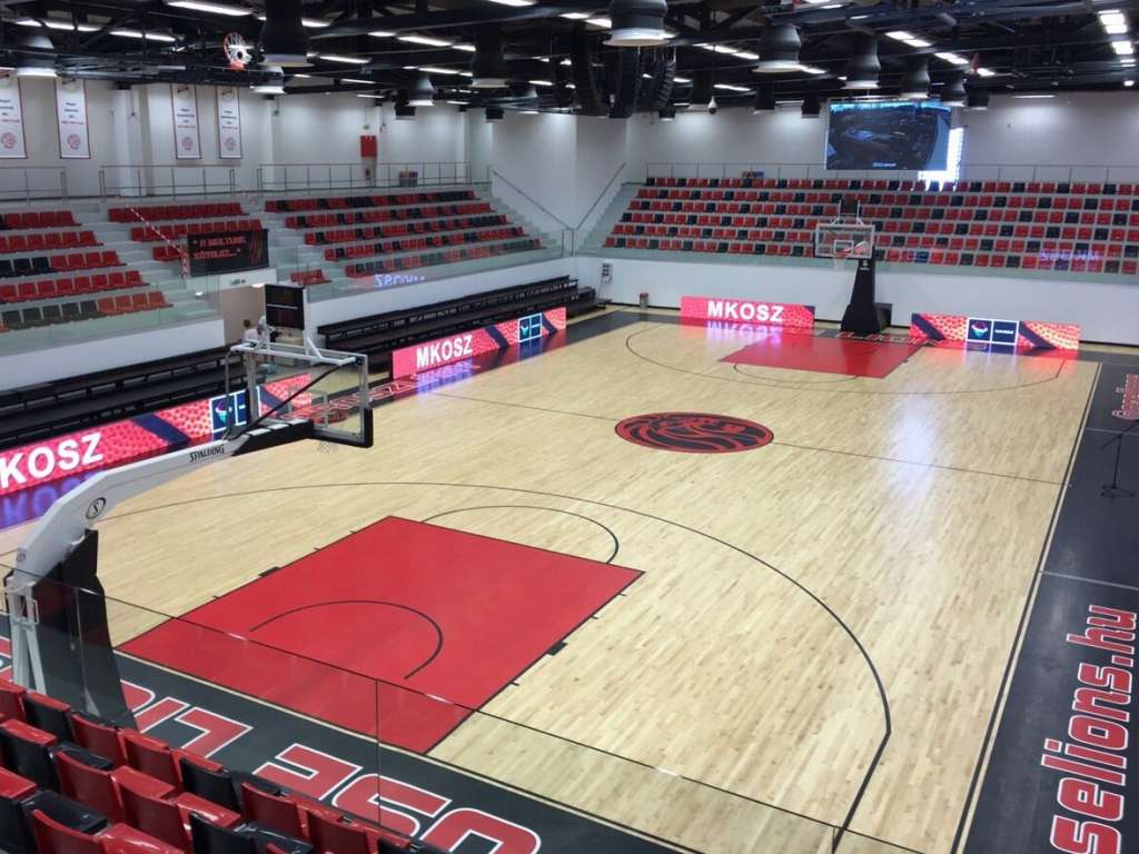 Instalarea sistemului de tabelă de marcaj cu LED-uri și perimetrului cu LED-uri în interior